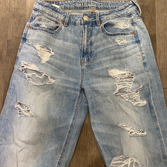 American Eagle Outfitters High Waist Skater Jeans - Picture 2 of 8